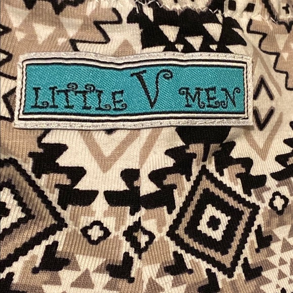 Little V Men bubble shorts, size 3-4 - Picture 3 of 4